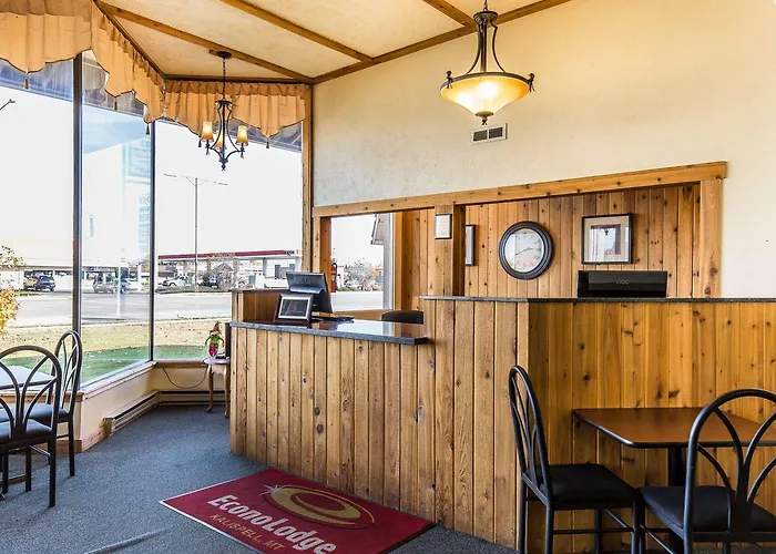 Econo Lodge Inn & Suites - Glacier National Park Gateway