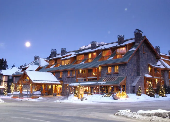 5 star hotel: Fox Hotel And Suites