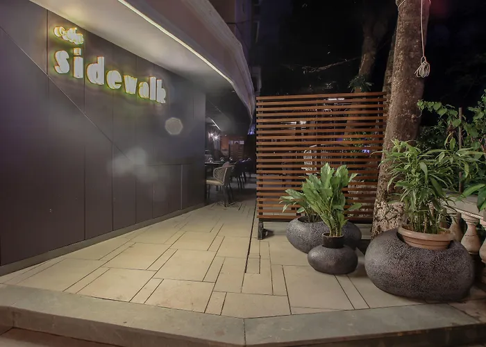 Airport Hotel: T24 Retro