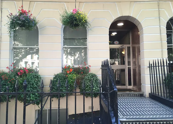 George Hotel