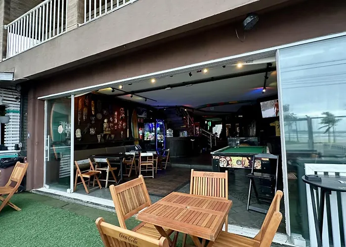 Hotel de praia: Curvão Surf House