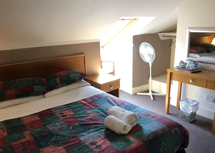 Smiths Hotel