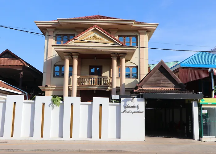 Guest house: Mom'S Guesthouse