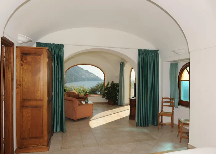 Pet Friendly hotel: Hotel Dimora Fornillo