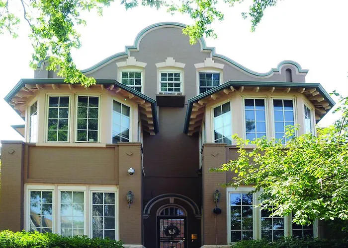 The Holiday Chalet Victorian