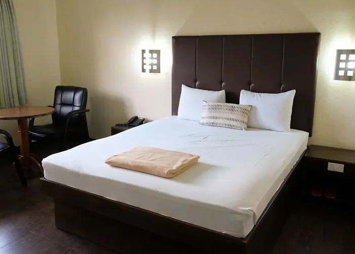 Cheap hotel: Neuhaus Inn