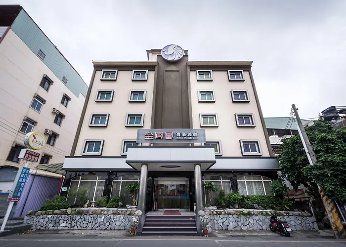 Cheap hotels Golden Phoenix