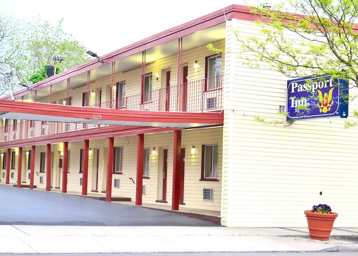 Motel: Passport Inn Niagara Falls