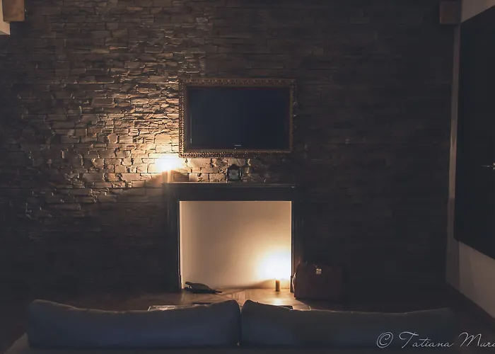 051 Room & Breakfast