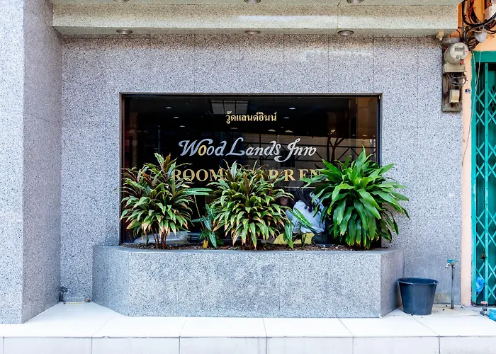 Woodlands Inn Hotel