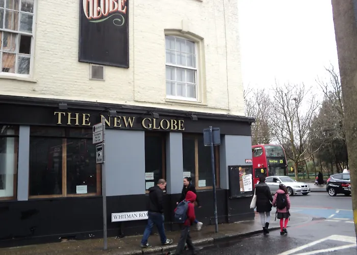 New Globe Hotel