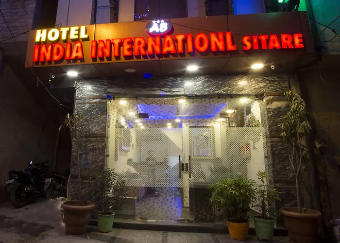 Hotel Amar International
