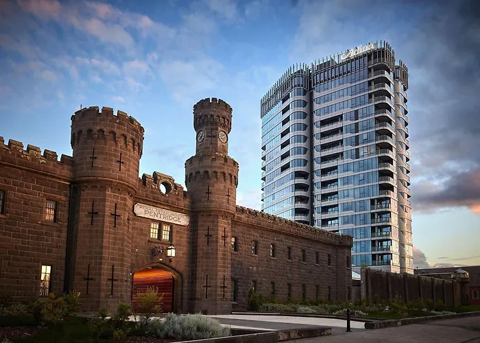 Adina Apartment , Pentridge