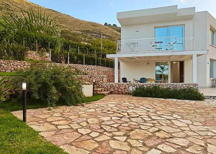 Casa vacanza: Villa Vitruvio - Giardino degli Allori Scopello