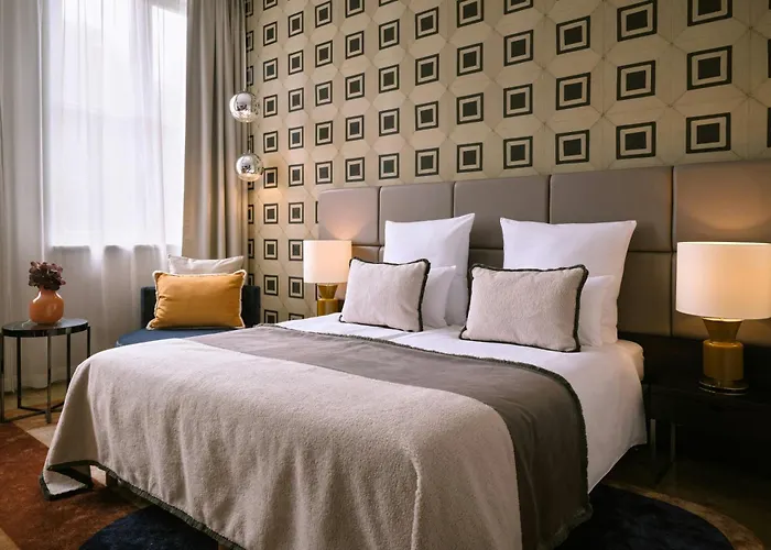 Posthouse Potsdamer Platz- Leonardo Limited Edition