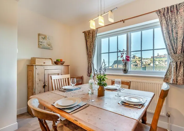 Pet Friendly hotel: 2 Bed In Whitby Oc-W010