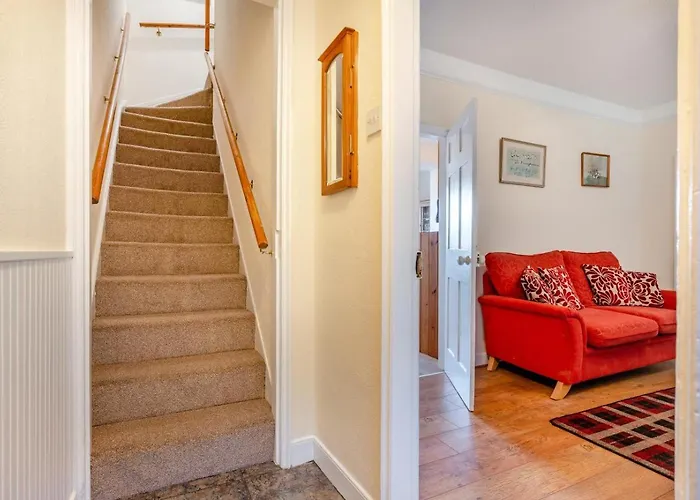 Pet Friendly hotel: 2 Bed In Whitby Oc-W010