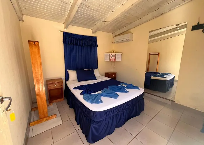 Damaris Hostel