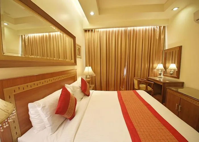 Romantic hotel: Hotel Picasso Paschim Vihar Delhi - Couple Friendly Local Ids Accepted