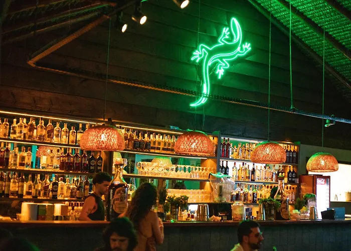 Hotel de praia: Che Lagarto Hostel Bar & Beach Club