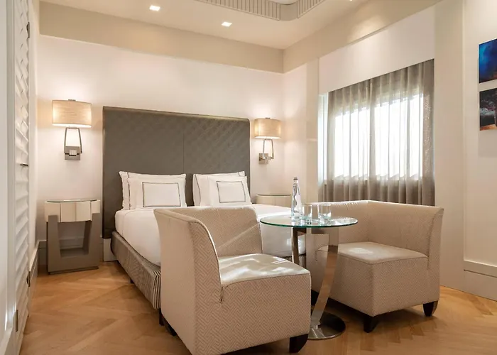 5 star hotel: Melia Genova