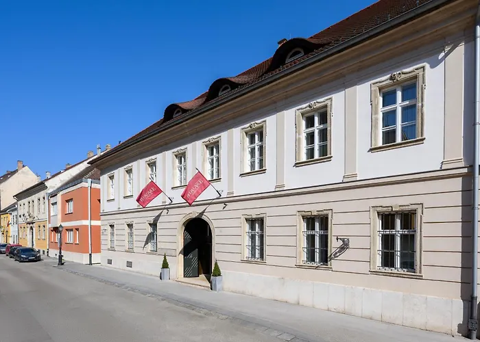 Hotel di lusso: Buda Castle Hotel Budapest
