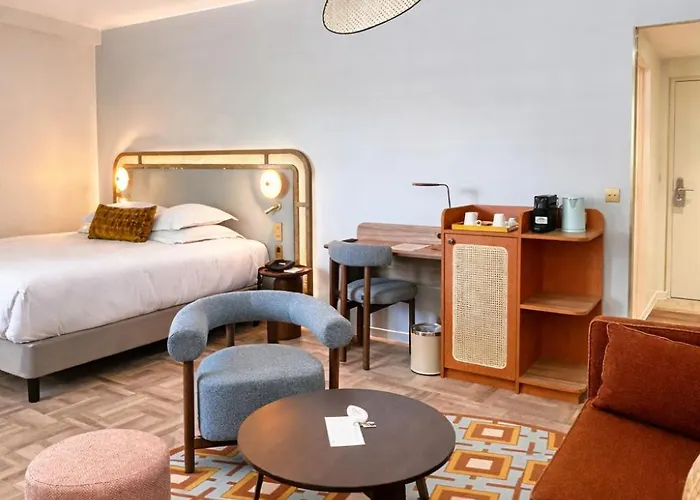 Pet Friendly hotel: Hotel Rotonde Aix-En-Provence Centre