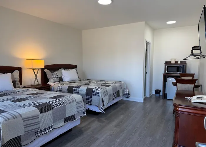 Cheap hotels Knights Inn London Ontario