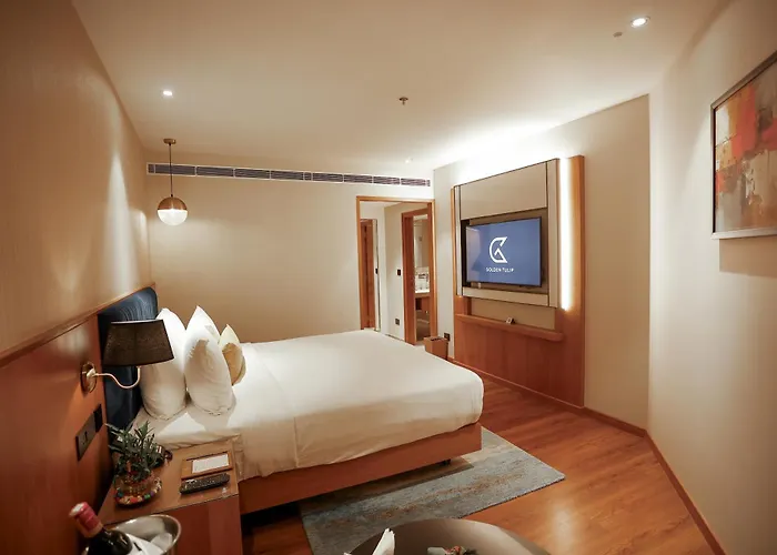 Jacuzzi hotel: Golden Tulip Jaipur City Center