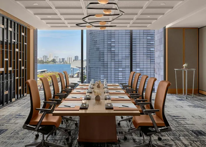 Ritz-Carlton,