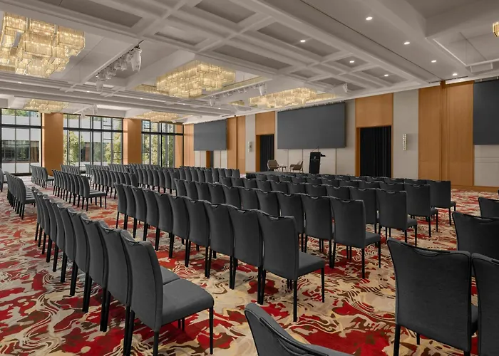 Ritz-Carlton,