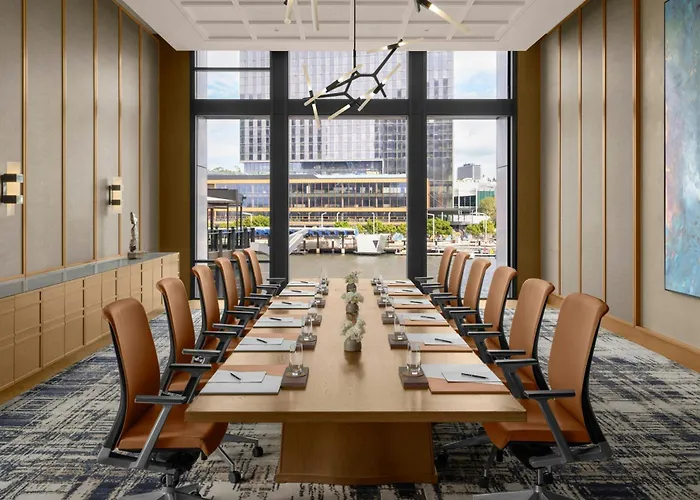 Ritz-Carlton,