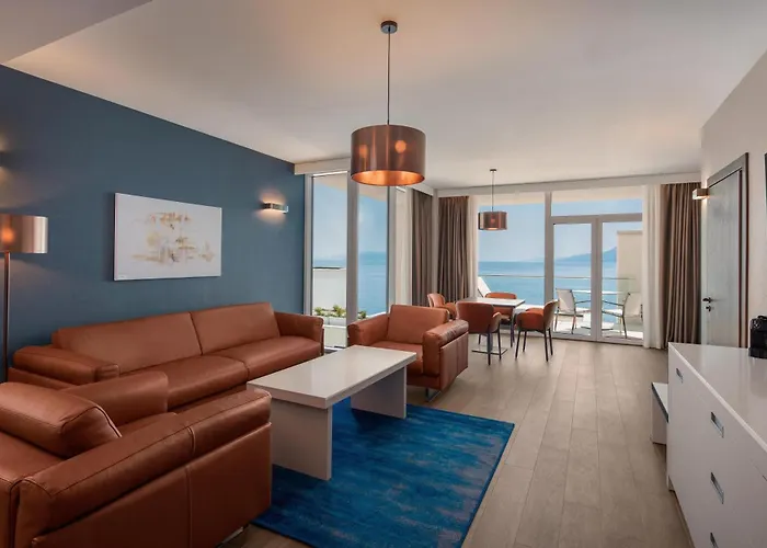 Hilton Costabella Beach Resort