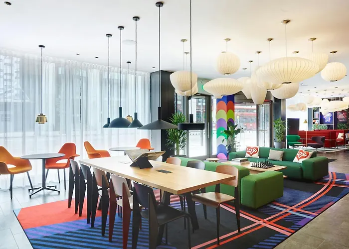 Сity center hotels Citizenm London Victoria Station