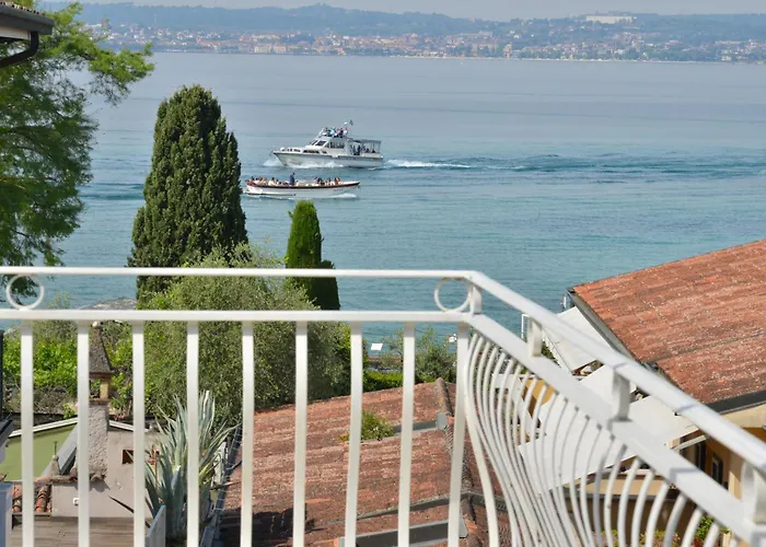 Hotels with a view Luna