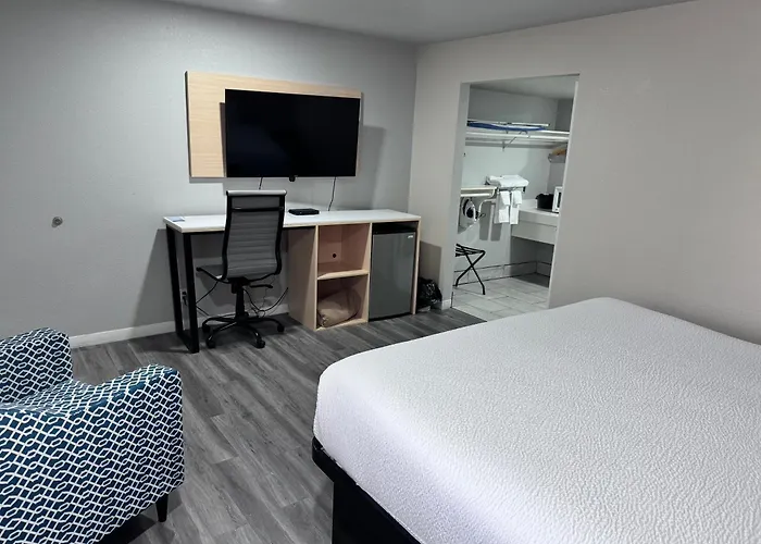 Travelodge By Wyndham Ca