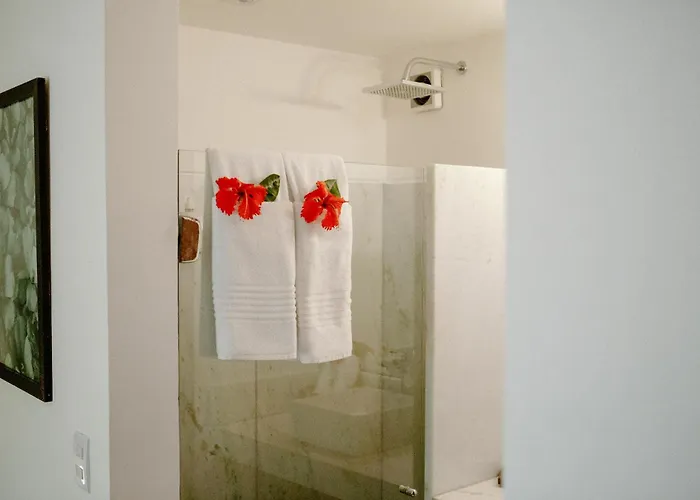 Hotel 5 Estrellas Madeiro Beach