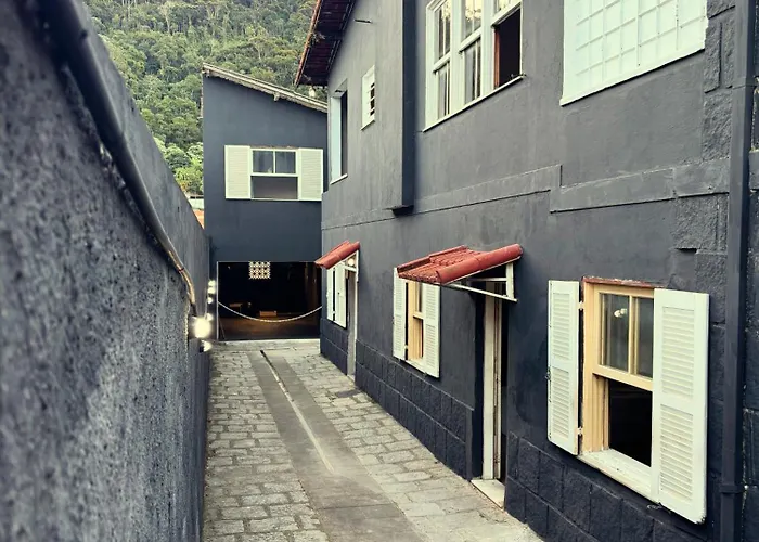 Pousada Marduk Excelente localização suites simples com banheiro privativo tudo básico local ideal para hóspedes que não são exigentes