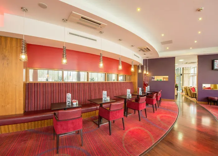 Holiday Inn City By Ihg