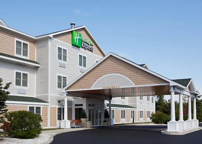 Holiday Inn Express & Suites Freeport By Ihg