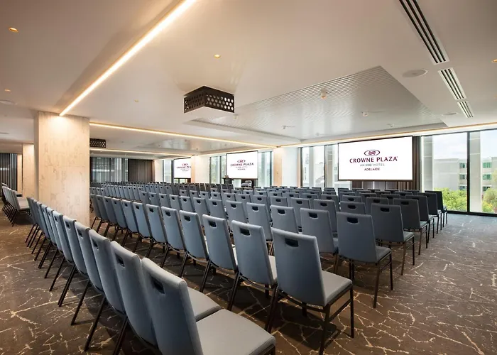 Crowne Plaza By Ihg