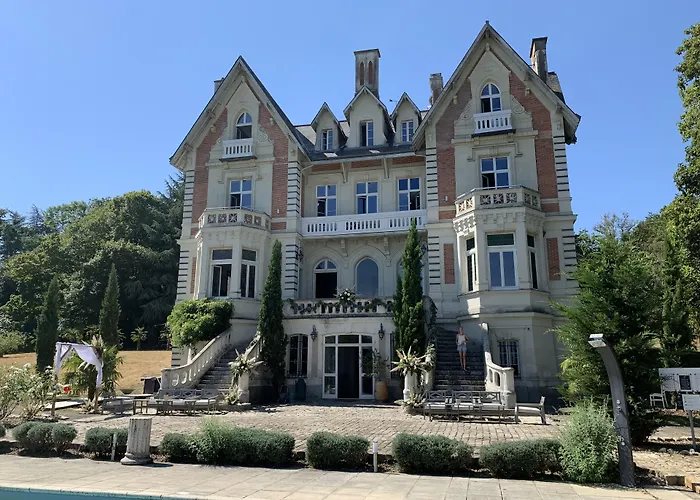 Château Des Forges Par Slow Village