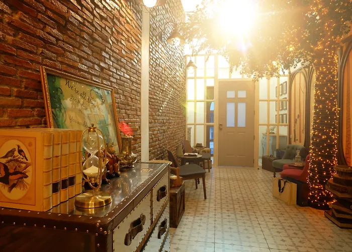 Hide And Seek Boutique Hometel
