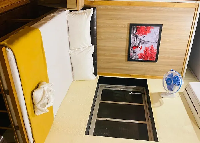 Casa Cabin Stay Mumbai