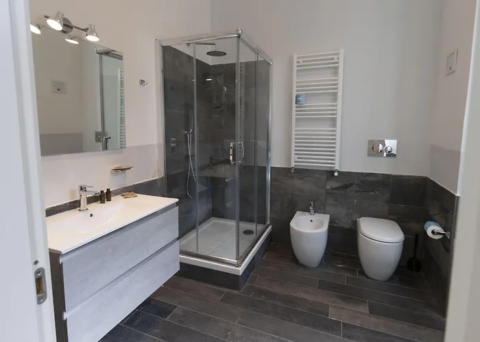 Arch Suites