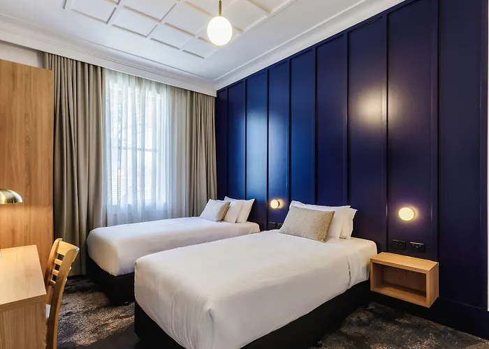 Royal Exhibition Hotel