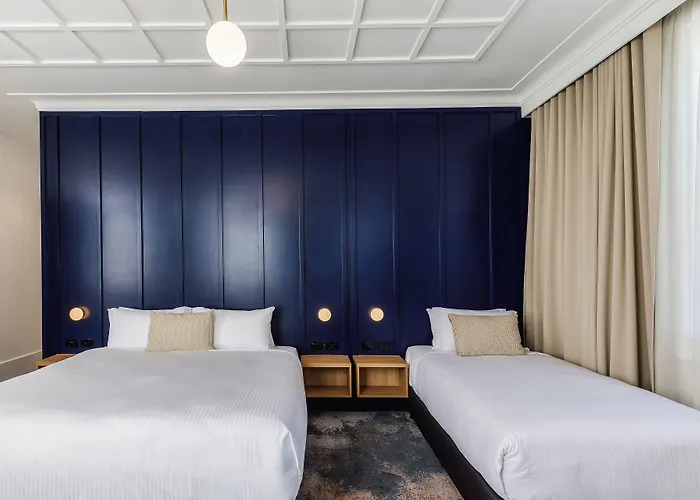 Royal Exhibition Hotel