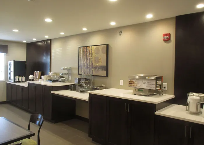 Best Western Harvest Inn & Suites