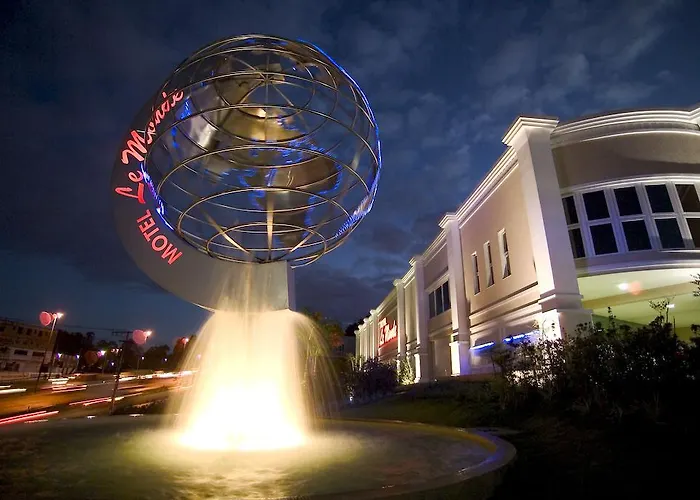 Hotel com jacuzzi: Motel Le Monde (Adults Only)