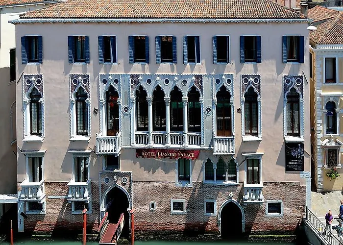  Liassidi Palace